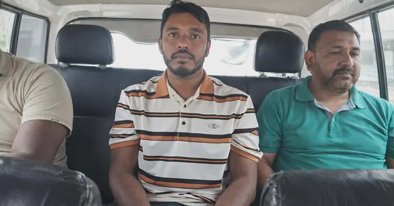 গ্রেপ্তার রবিউল ইসলাম